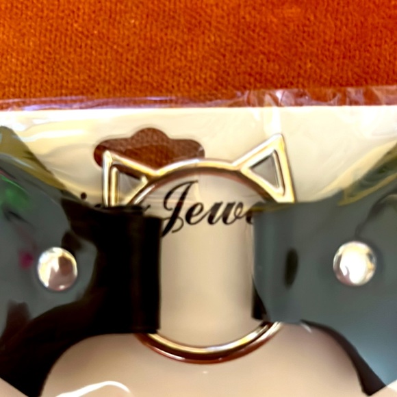 NWT 2 piece set. Bat Headband and Choker - Picture 6 of 8